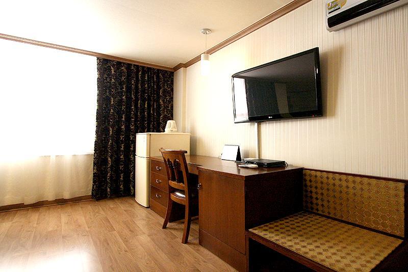 Changwon Olympic Hotel Exteriör bild